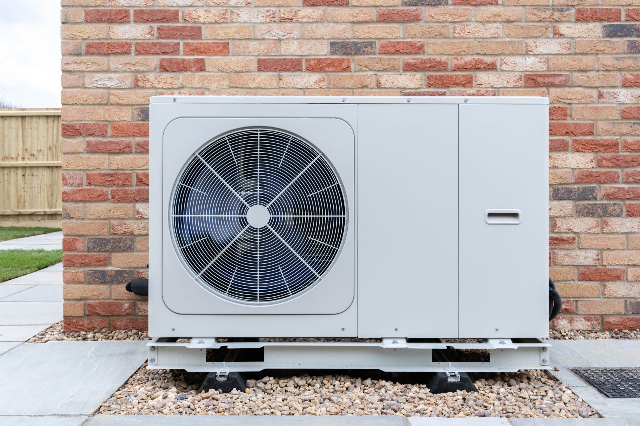 Investments in Home Energy Retrofits and Heat Pumps Step Toward Clean Electrification - Environmental Defence